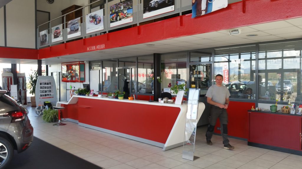 Comptoir accueil Garage Citroen Muller